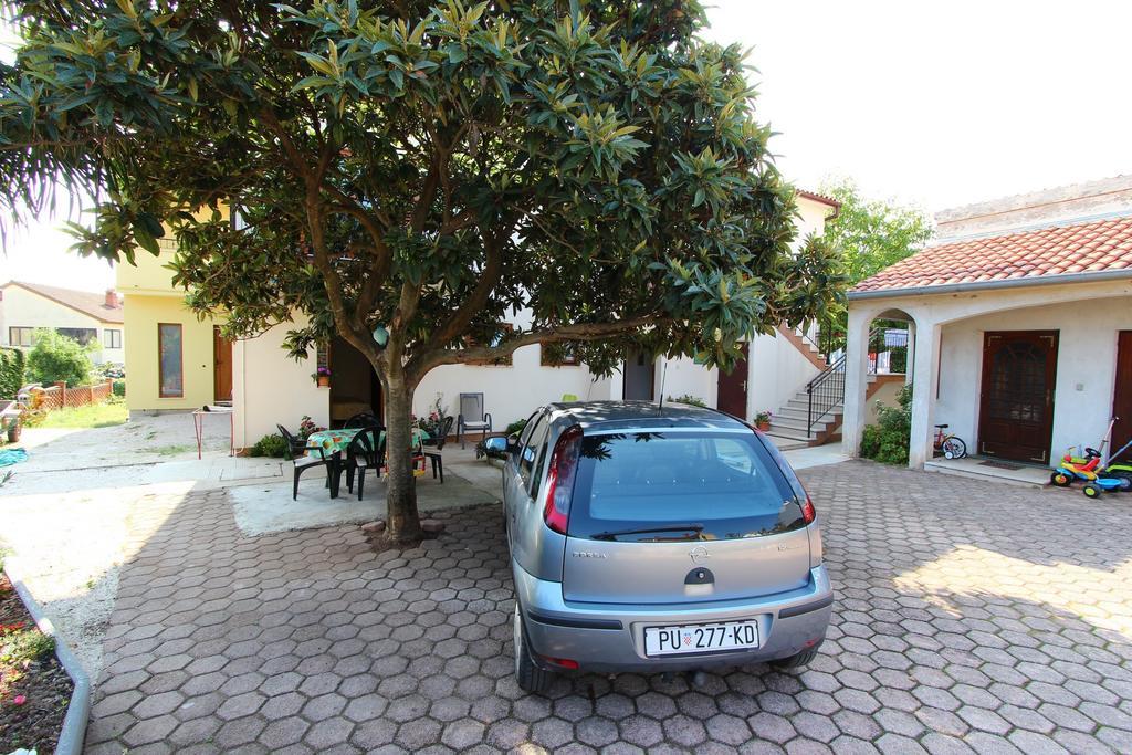 Apartments Antolovic Ρόβινι Εξωτερικό φωτογραφία