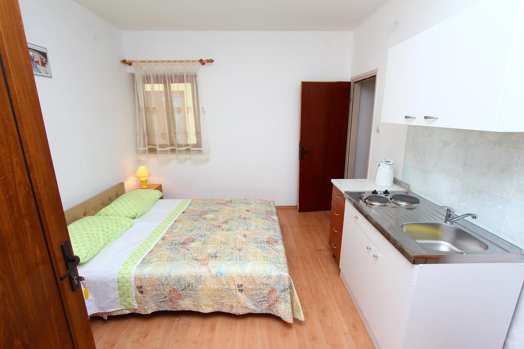 Apartments Antolovic Ρόβινι Δωμάτιο φωτογραφία