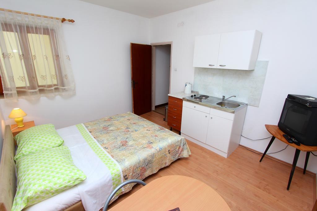 Apartments Antolovic Ρόβινι Δωμάτιο φωτογραφία
